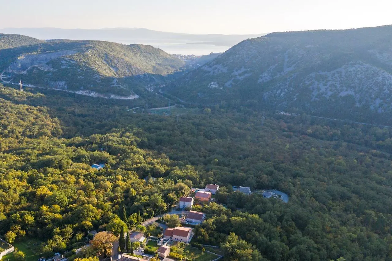 Holiday Home Adricon Grižane Hırvatistan